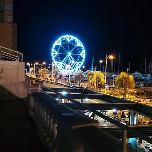 Le Cabanon Revisite Tres Beau T2 Labellise 3 Etoiles De 40m2 Face Au Port De Le Rouet Carry-le-Rouet